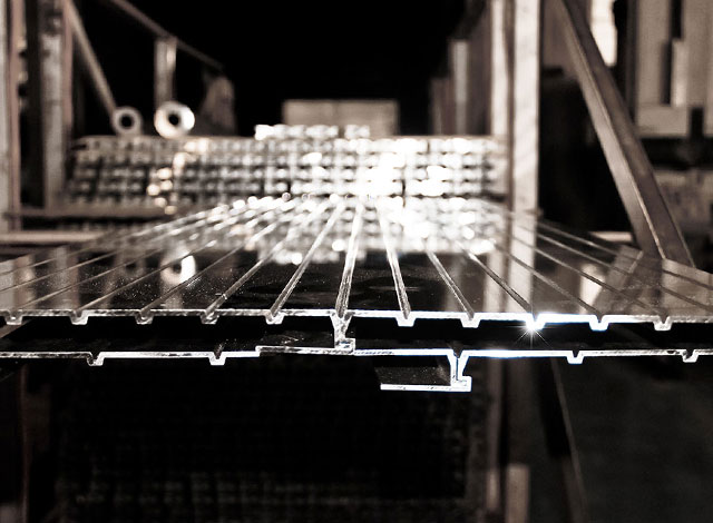 Строительный еженедельник / Алюминий надежен в любой ситуации