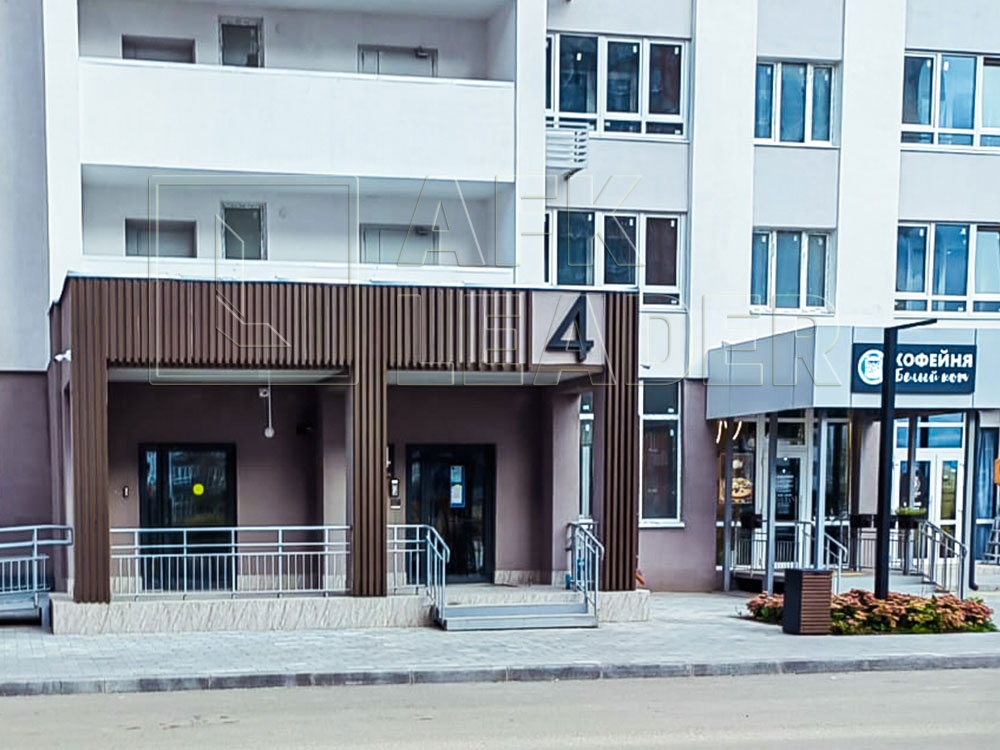 ЖК Амград Самара отделка ламелями входных групп